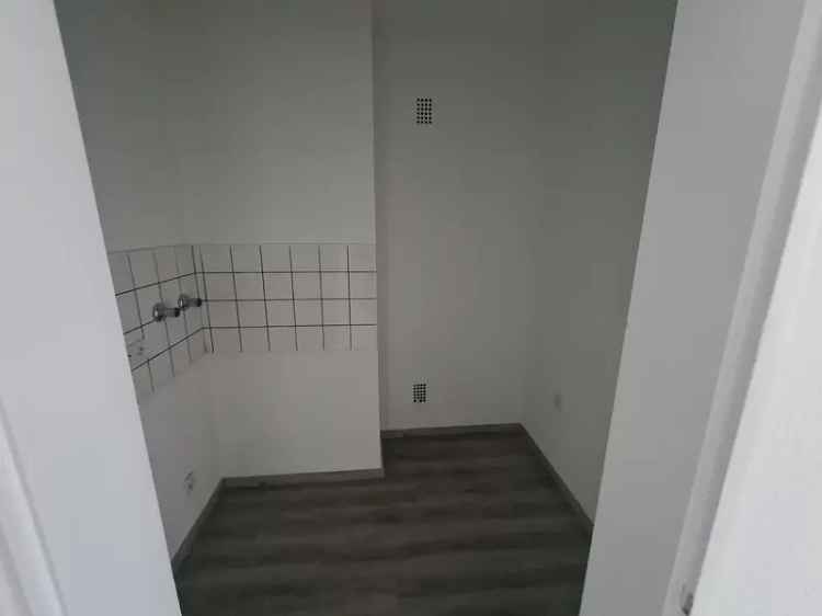 Charmantes 1-Zimmer-Apartment mit großer Terrasse zum ruhigen Innenhof