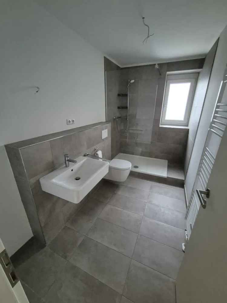 Bochum 3-Zimmer Wohnung 83m² saniert Balkon Keller Stellplatz