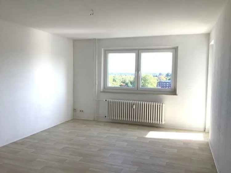 2 Zimmer Wohnung mit Balkon in Sieker zu vermieten WBS