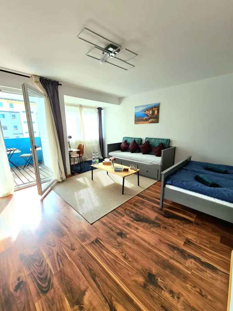 Luxuriöse Designerwohnung in Düsseldorf mit Balkon