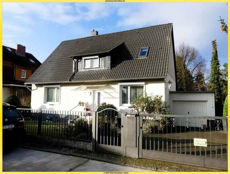 Einfamilienhaus Tegel Süd mit Garten Garage und Keller