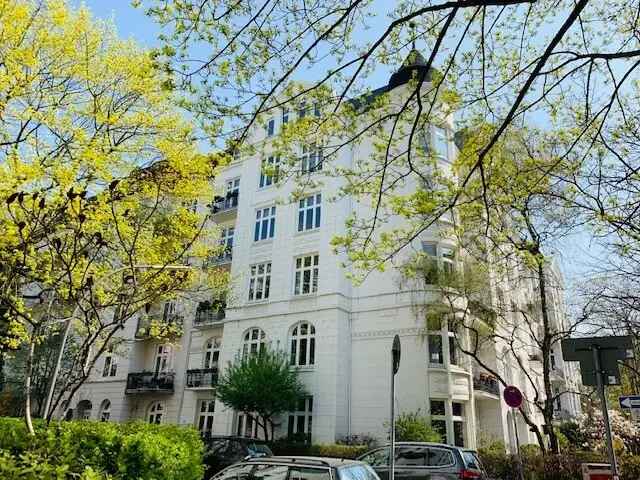 Eppendorf-Stadtapartment mit Jugendstil- Charme