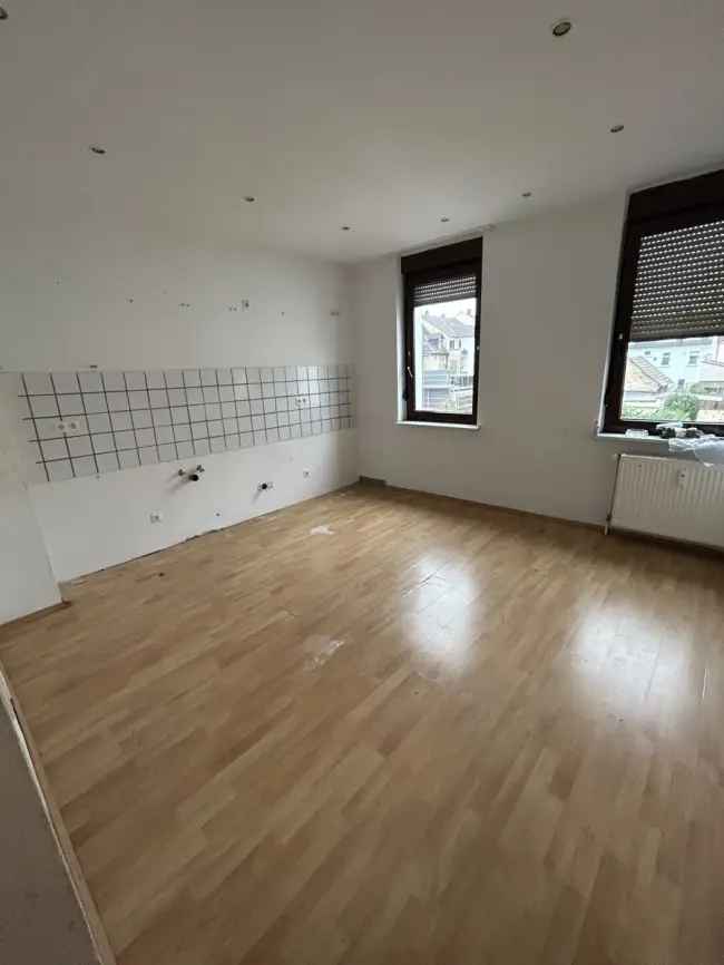 2 Zimmer mit großzügigem Bad
