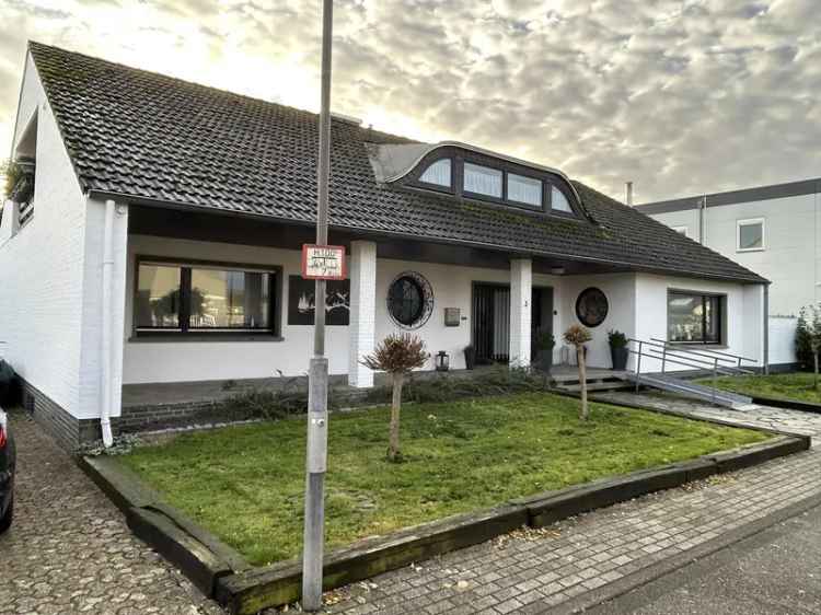 Großzügiges Einfamilienhaus mit Einliegerwohnung in Sonsbeck