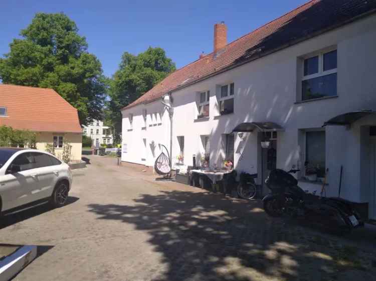 Kauf Mehrfamilienhaus in Berlin-Blankenburg mit Erweiterungspotential