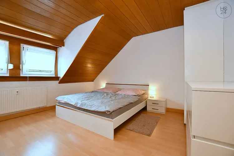 Modern möblierte Dachgeschoss Wohnung in Stuttgart Mühlhausen