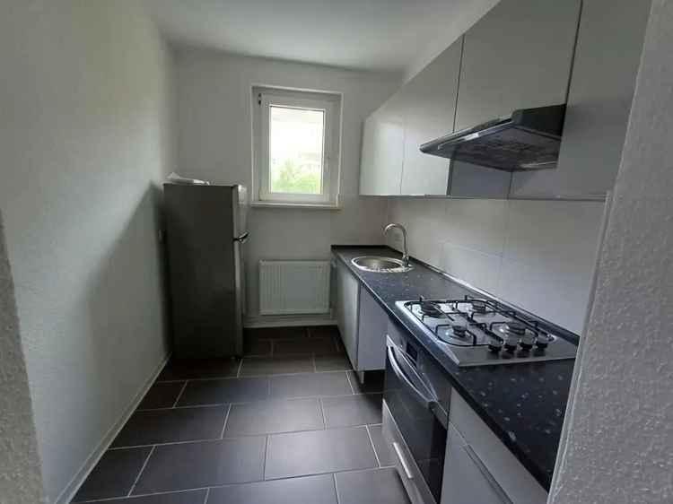 Wohnung mit Einbauküche - 1. OG rechts