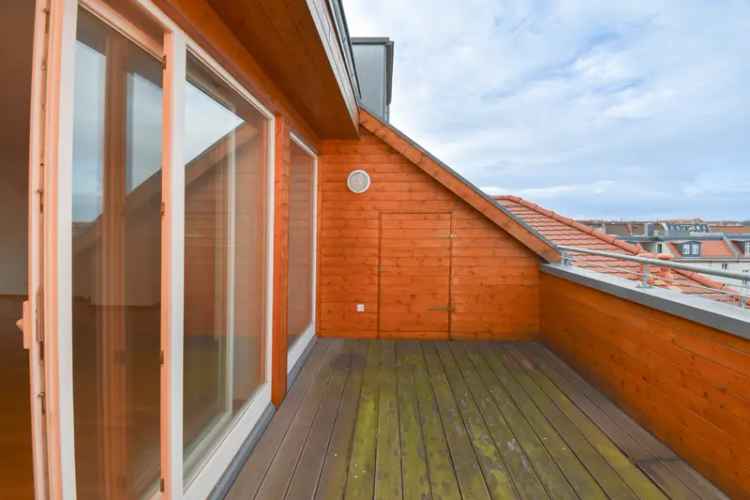 141m² Dachgeschosswohnung Leipzig Südvorstadt 3 Schlafzimmer Dachterrasse