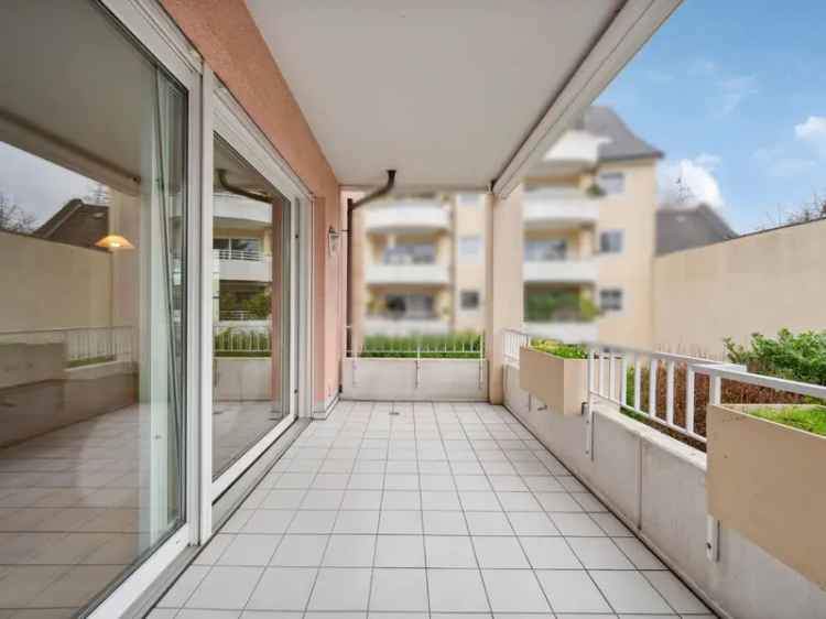 Barrierefreie Wohnung Golzheim 107m² Balkon Tiefgarage