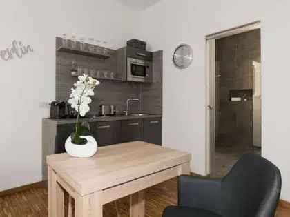 1-Zimmer-Wohnung (31.0 m²) zur Miete in Berlin (Mahjub bin Adam Mohamed, Brunnenstraße, 10119 Berlin, Germany) - immosurf.de