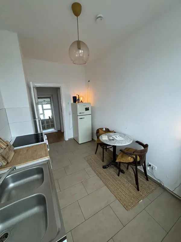 3-Zimmer Wohnung Prenzlauer Berg Balkon Badewanne Parkett