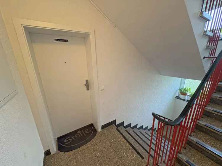 Gemütlich kaufen geräumige 4,5 Zimmer Wohnung in Essen-Bedingrade mit Balkon