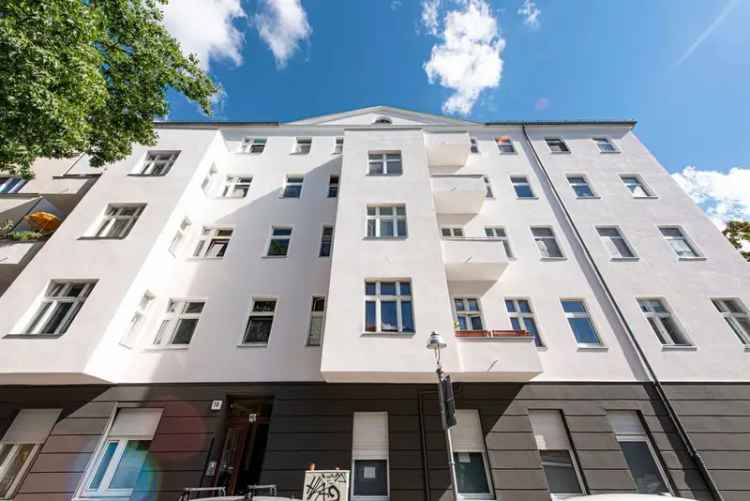 Erstbezug nach Sanierung: Schöne 1-Zimmer-Altbauwohnung – Innenhof – BEZUGSFERTIG & provisionsfrei