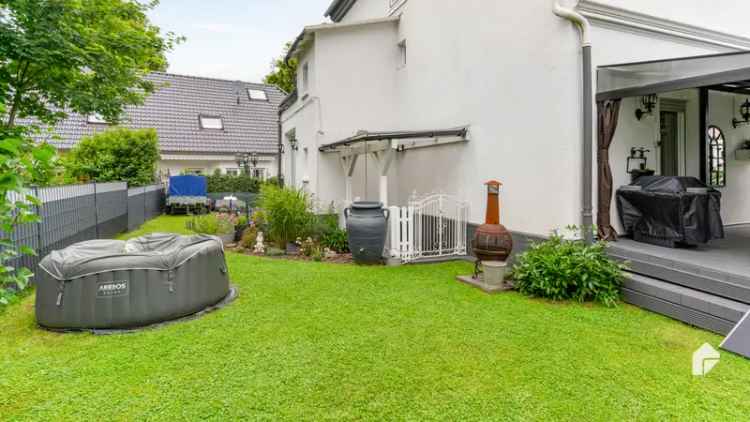 Charmantes EFH im englischen Landhausstil mit Garten, Terrassen in familienfreundlicher Lage!