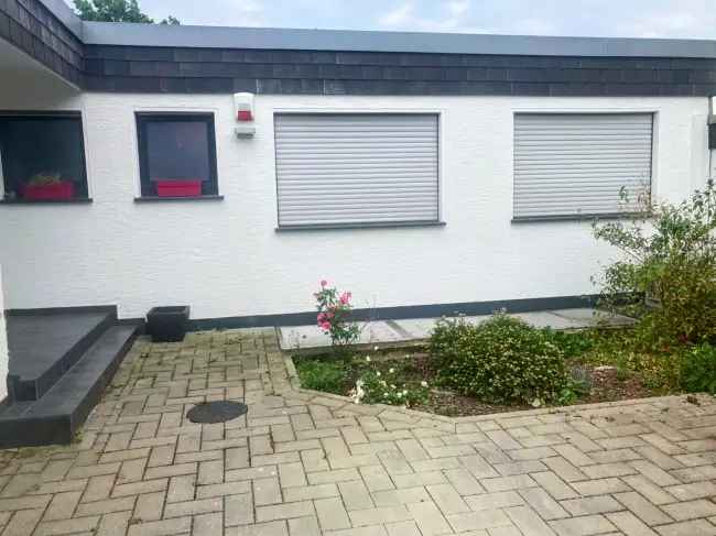 Moderner Bungalow 355m² 7 Zimmer Atrium Garten Vollkeller Familienfreundlich