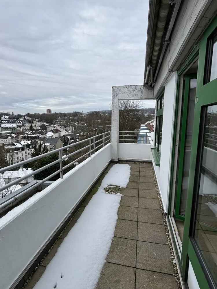 Penthouse Wohnung Wuppertal mit Balkon und Talblick