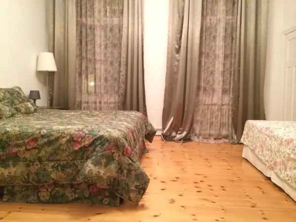 2 Zimmer Wohnung Charlottenburg Altbau Familie S")dlage