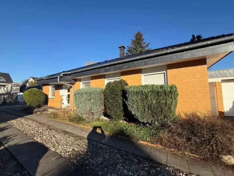 Exklusiver Bungalow mit Aufzug & großem Garten in Porz-Eil
