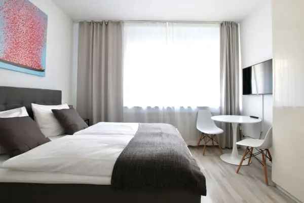 25qm Apartment Köln Neustadt Modernes Apartment mit Queensize Bett