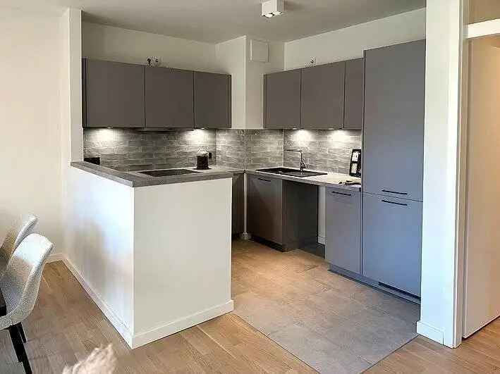 MAX-BRAUER-QUARTIER (August) – modernes 3- Zi. Penthouse in Ottensen