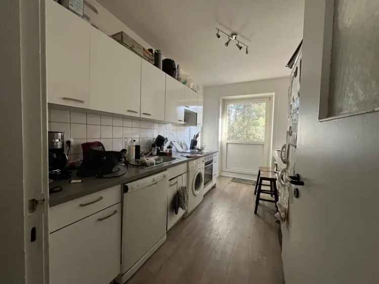 3-Zimmer-Wohnung mit Balkon an der Rennbahnstraße