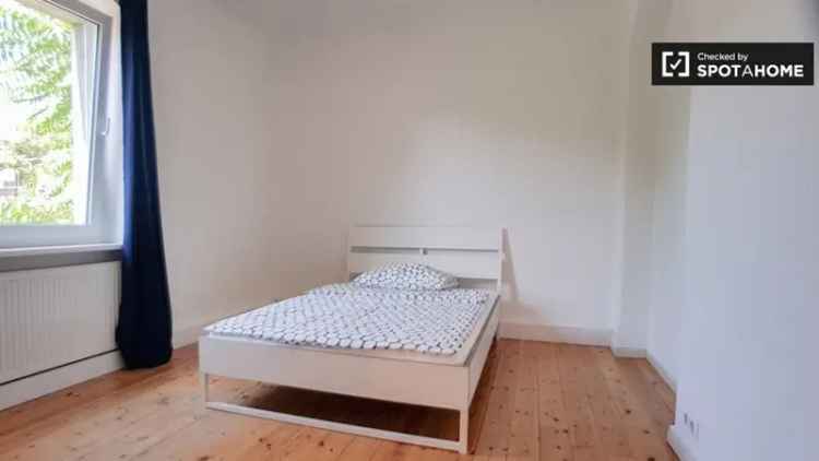 Zimmer zu vermieten in 7-Zimmer-Wohnung, Karlshort, Berlin