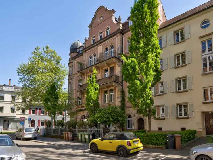 Kaufen Altbauwohnung stilvoll mit historischem Charme