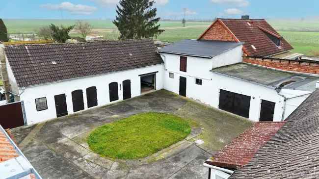 Mehr Raum für Ihre Vision – Wohnhaus mit Werkstatt, Hof und Garten