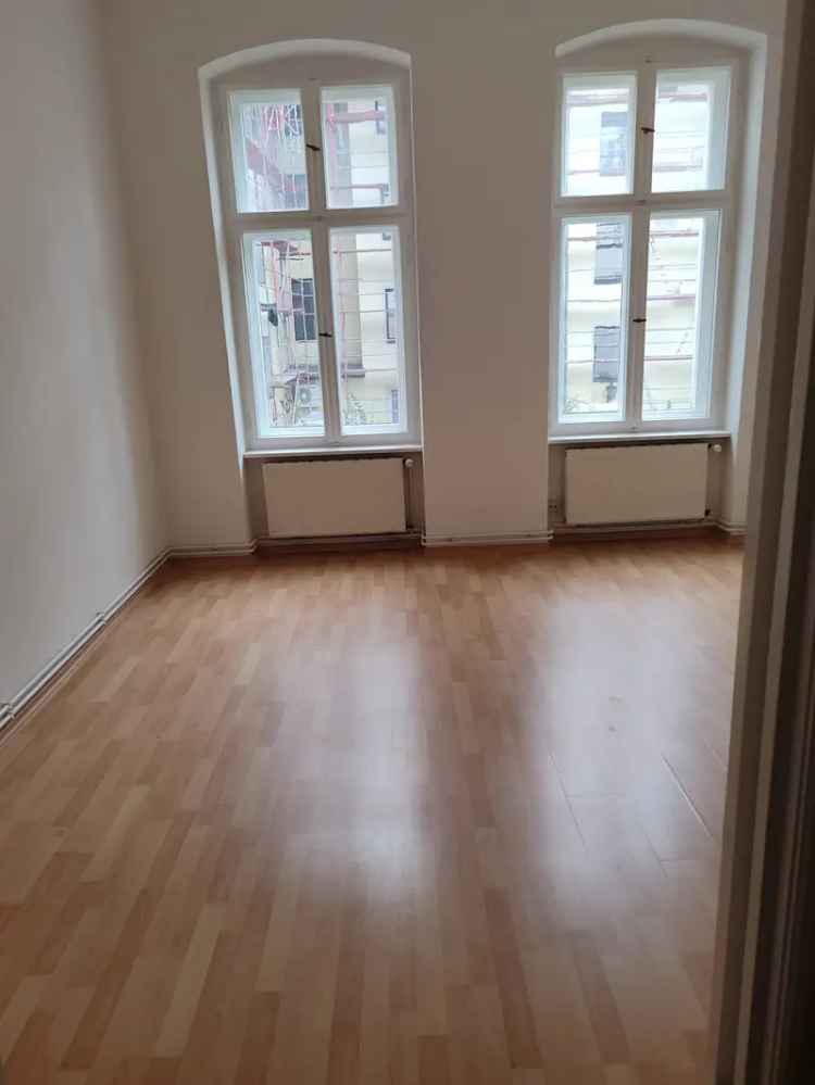 Oberschöneweide Altbau 2-Zimmer Wohnung mit Balkon