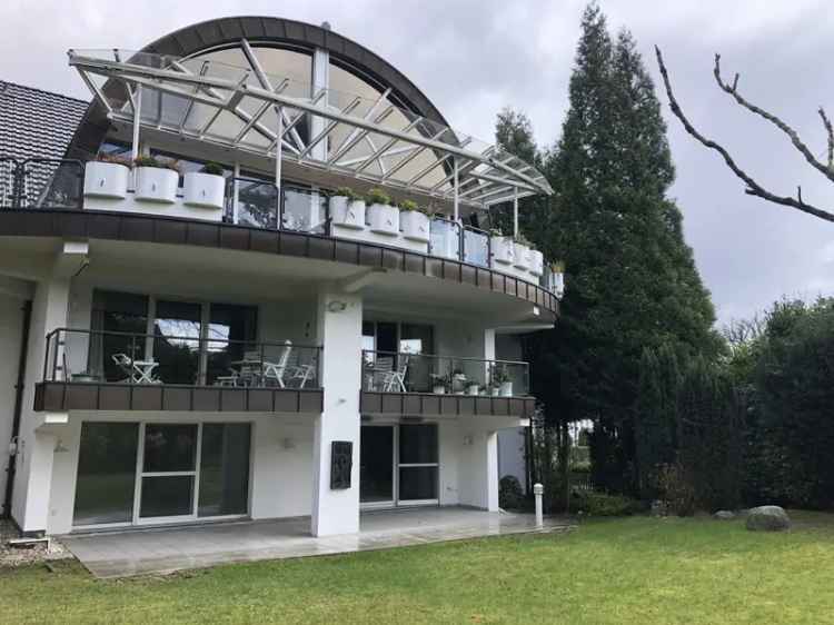 Wunderschöne Wohnung  im 1 OG rechts in Villa mit Loggia und Tiefgarage