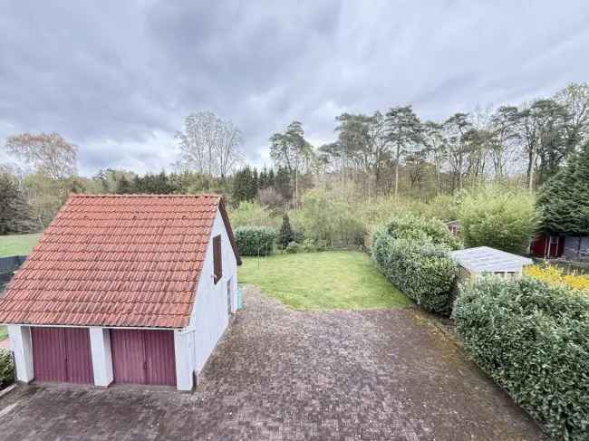 Provisionsfrei - renovierte 3 Zimmer Wohnung mit Keller, Garten und Terrasse