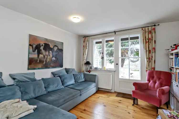 Charme und Charakter: Süßes Häuschen mit Gästehaus