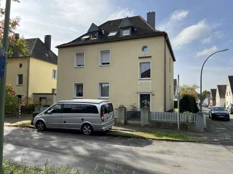 Saniertes 3-Familienhaus mit zusätzlichem Baugrundstück am Lutherpark in DU-Homberg