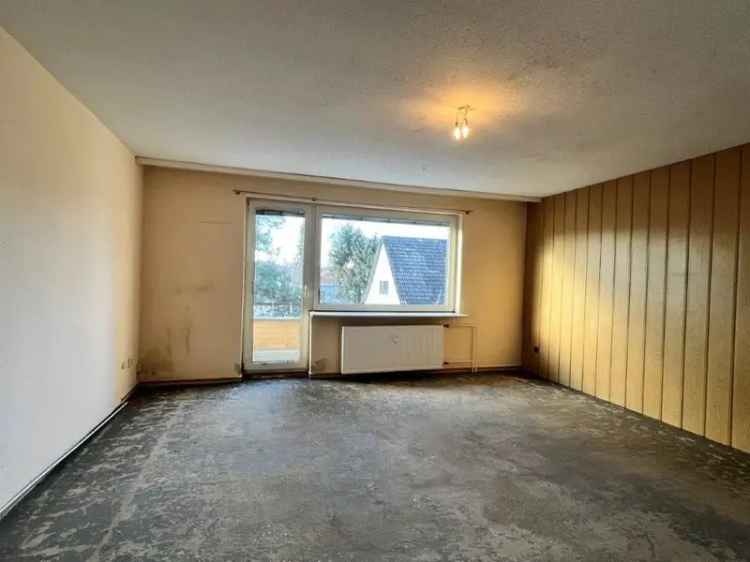 ca. 3,85 m² großer West-Balkon & PKW-Stellplatz