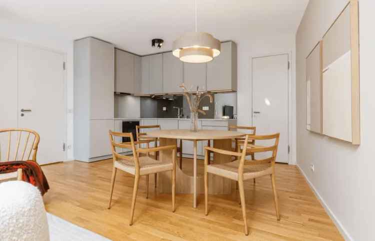 Jetzt handeln: Die letzte Luxuswohnung, in unmittelbarer Nähe zum Kurfürstendamm, wartet auf dich.