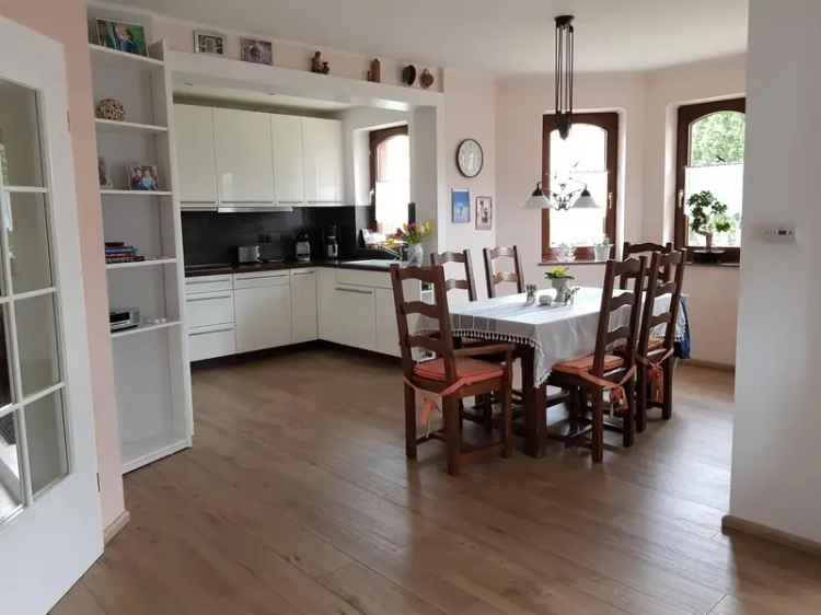 gepflegtes Einfamilienhaus mit Schwimmteich und viel Erweiterungspotential in Hennigsdorf