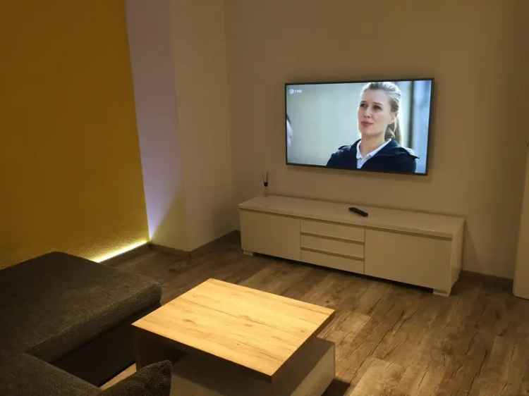 Moderne neu eingerichtete und renovierte möblierte Wohnung inkl. Kfz-Stellplatz, Internet, Top Lage