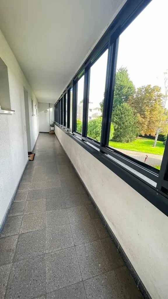 Attraktive, vermietete Erdgeschosswohnung in D- Benrath zur Kapitalanlage !  — provisionsfrei