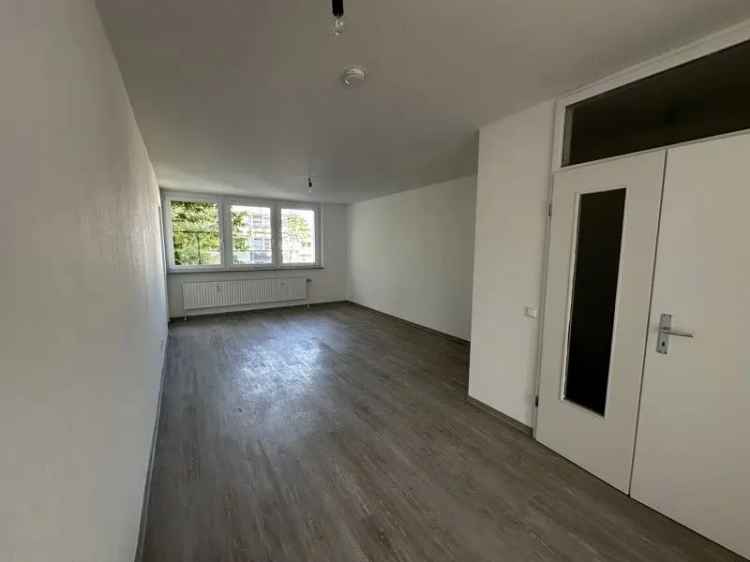 Frisch renoviert und sofort bereit: 82 m² Wohnkomfort im 2. OG in Dortmund-Kurl