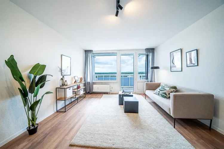 Naturnah wohnen: 3 ZKB, 105 m², 2 Balkone & Tiefgarage direkt am Waldrand