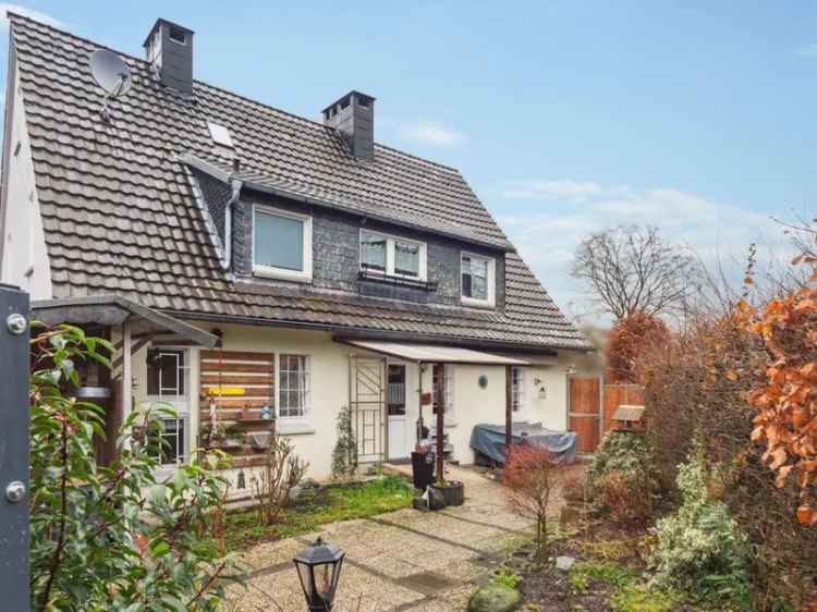 Mehrfamilien- / Mehrgenerationenhaus mit barrierefreier Erdgeschosswohnung in Wuppertal Hatzfeld