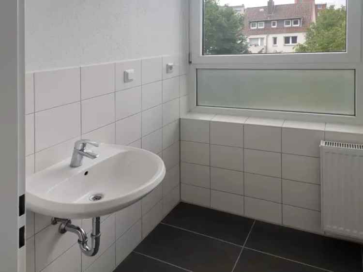 Großzügige renovierte 3-Zimmer-Wohnung mitten in Lehe!