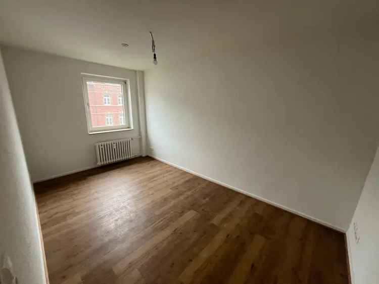 Kernsanierte 3-Zimmer-Wohnung mit Balkon und Stellplatz in Kassel-Harleshausen