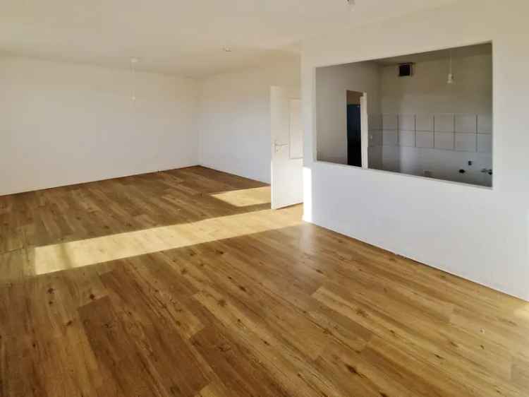 3-Zimmer Wohnung mit Balkon 5 Etage Fitness