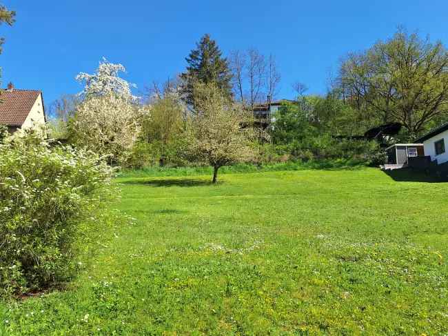 Sonniges Baugrundstück in Coburg/Creidlitz