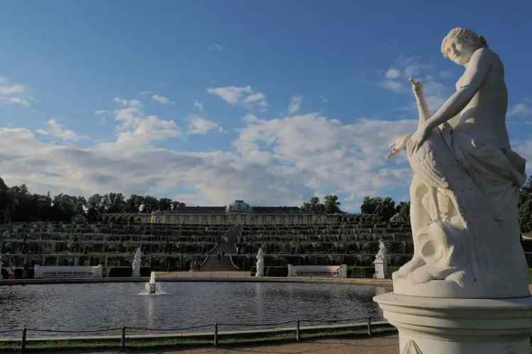 Exklusive 3 Zimmer-Wohnung mit gehobener Ausstattung in Potsdam am Park Sancouci