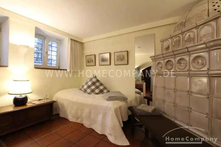 Charmantes 1-Zimmer-Souterrain-Appartment in historischer Altbauvilla