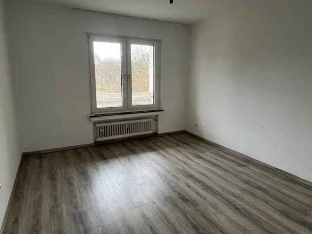 3 Zimmer Wohnung Duisburg Rheinhausen Balkon Tageslichtbad Renoviert