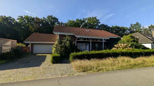 Großzügiges Architektenhaus in Wienhausen mit Sanierungsbedarf –Garage und offener Galerie (MA-6362)