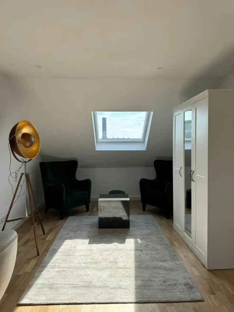 3 Schlafzimmer Wohnung mieten Düsseldorf, Deutschland